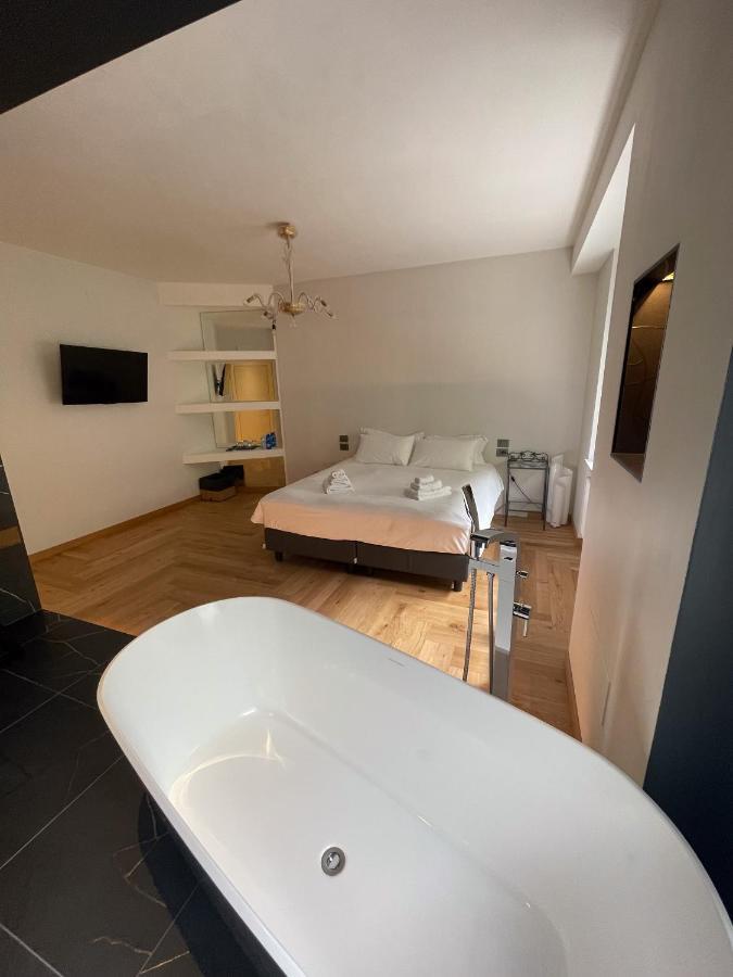The Lion'S Den Bnb Trieste Exterior foto
